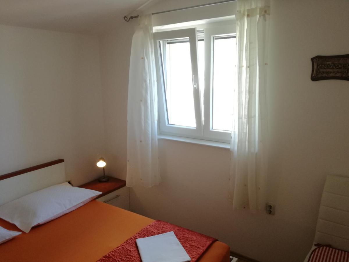 Apartments Nera Tisno Exterior foto
