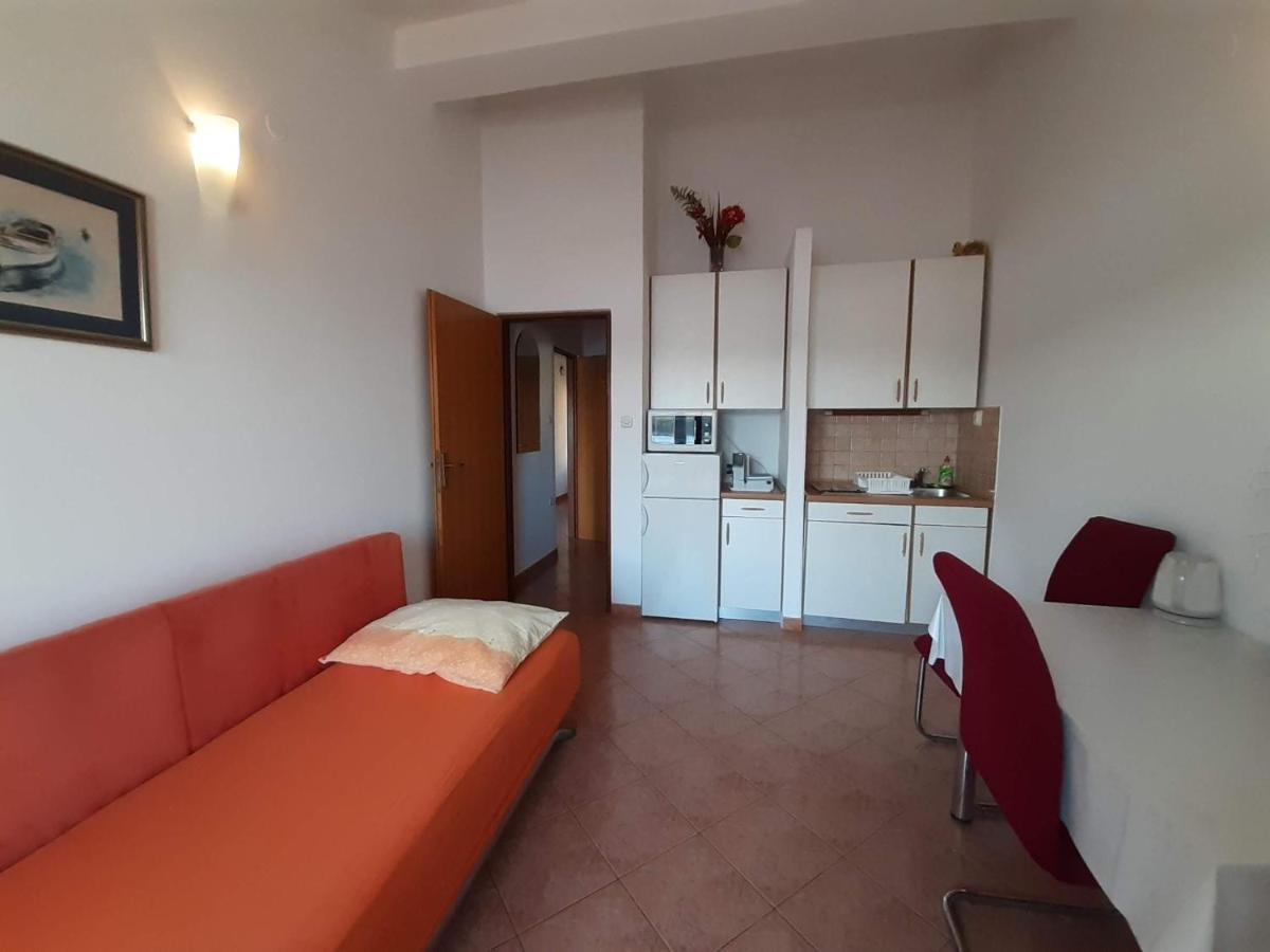 Apartments Nera Tisno Exterior foto