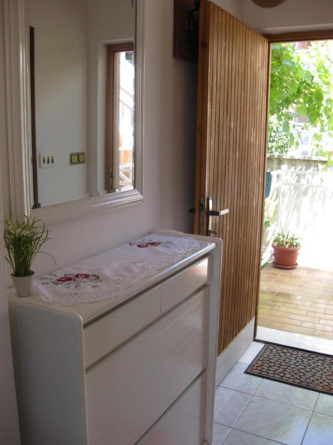 Apartments Nera Tisno Exterior foto