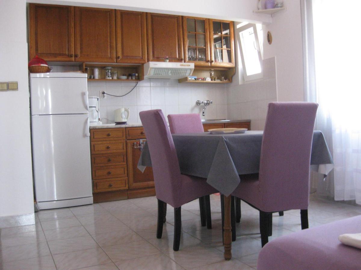 Apartments Nera Tisno Exterior foto
